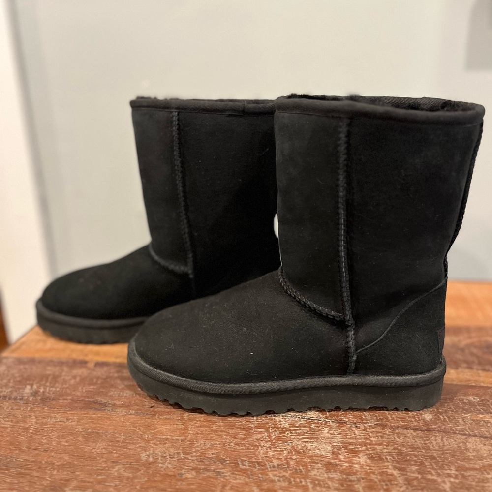 UGG Classic II Genuine Shearling Lined Short Boot (Women)